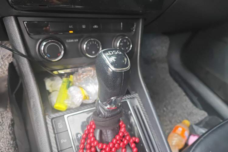 Used Skoda Superb 2019 TSI280 DSG Standard Edition Gear Lever
