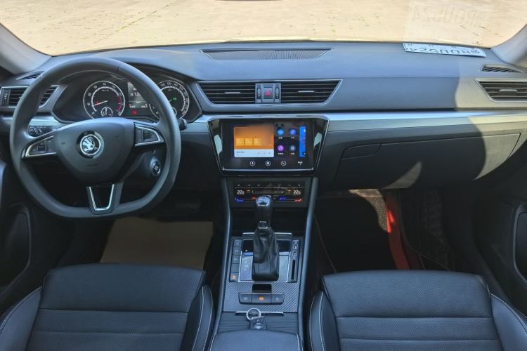 Used Skoda Superb 2019 TSI280 DSG Comfort Edition Interior 2