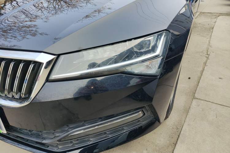 Used Skoda Superb 2019 TSI280 DSG Standard Edition Left Front Headlight