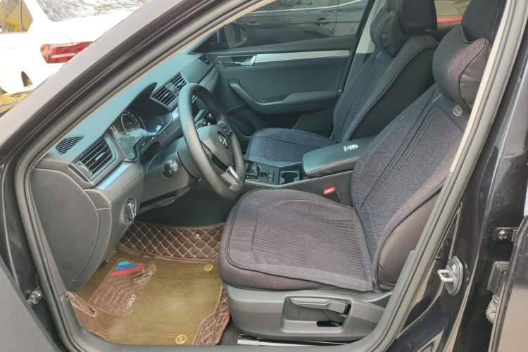 Used Skoda Superb 2019 TSI280 DSG Standard Edition Left Front Seat