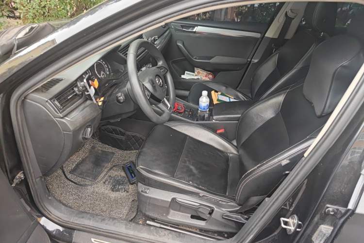 Used Skoda Superb 2019 TSI280 DSG Standard Edition Left Front Seat