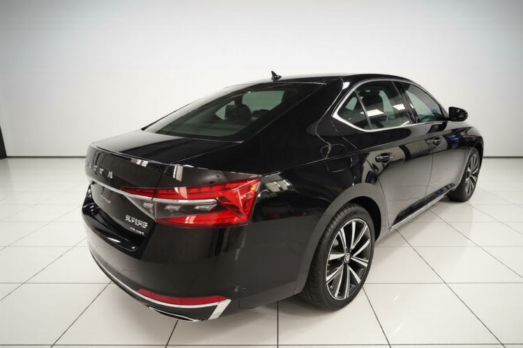 Used Skoda Superb 2019 TSI330 DSG Comfort Edition Rear Right 45 Deg