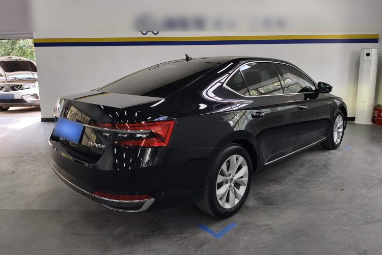 Used Skoda Superb 2019 Facelifted TSI280 DSG Comfort Edition Rear Right 45 Deg