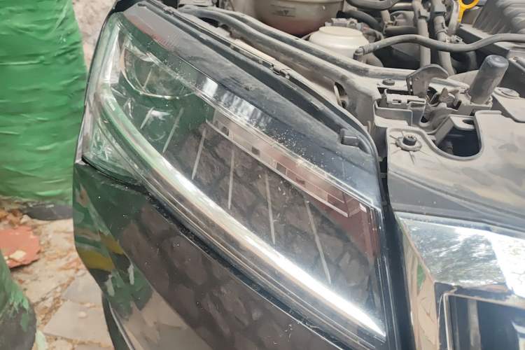 Used Skoda Superb 2019 Facelifted TSI280 DSG Comfort Edition Right Front Headlight