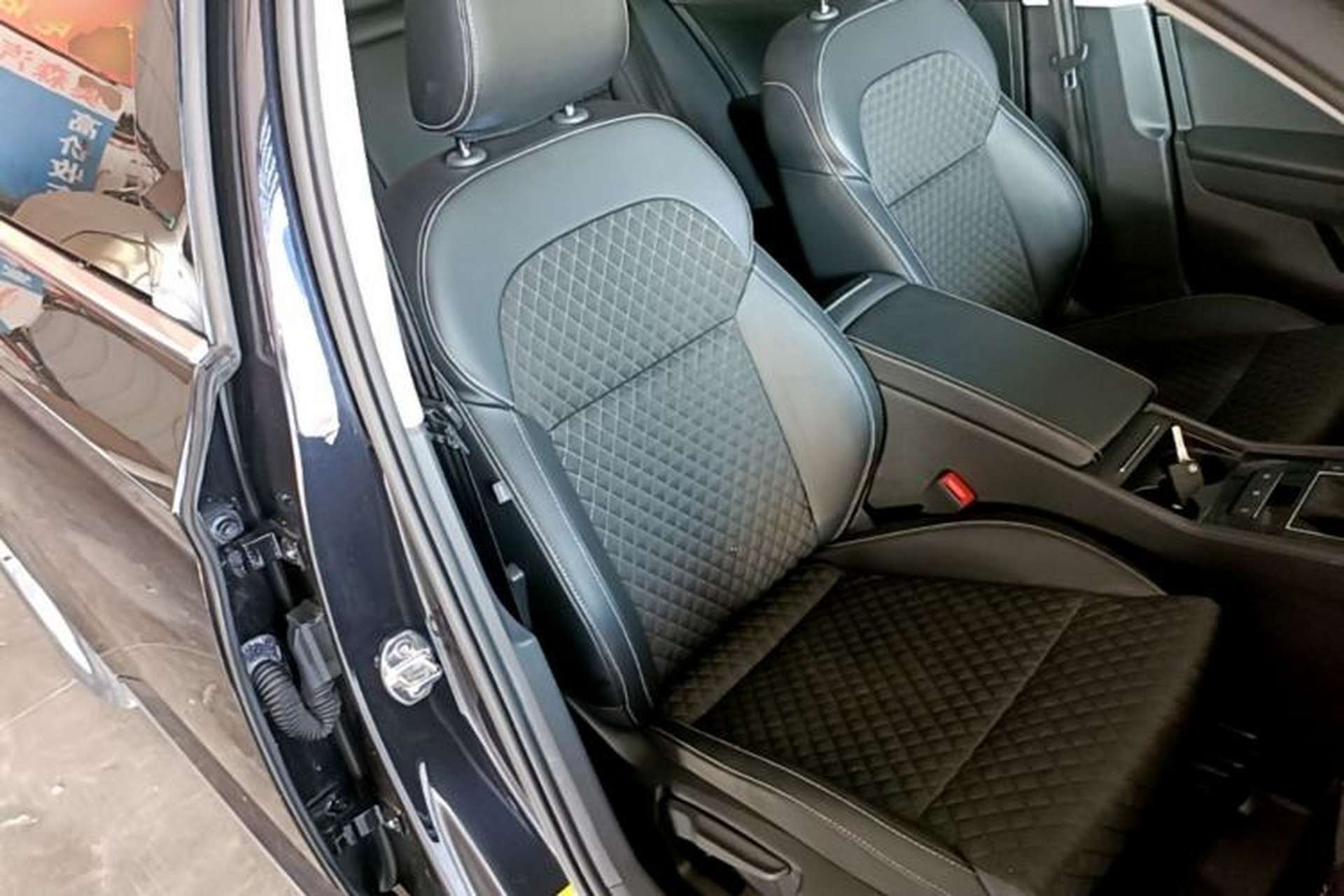 Used Skoda Superb 2019 TSI280 DSG Comfort Edition Right Front Seat
