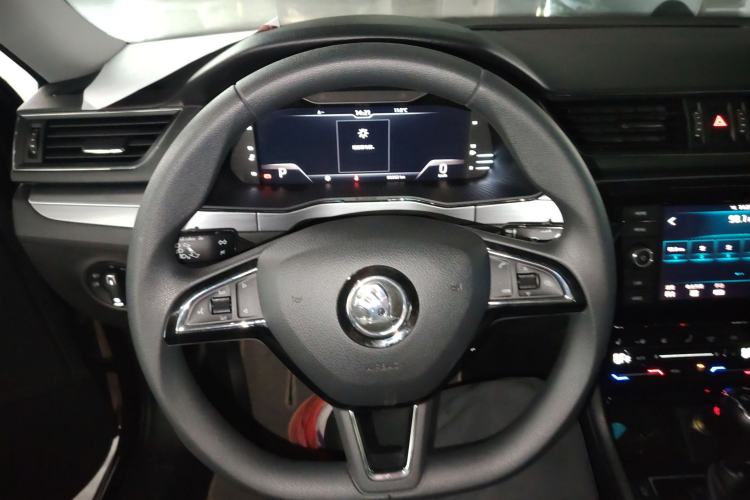 Used Skoda Superb 2019 Restyled TSI330 DSG Comfort Edition Steering Wheel