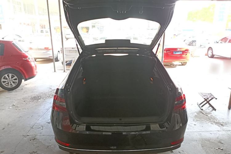 Used Skoda Superb 2019 TSI280 DSG Comfort Edition Trunk