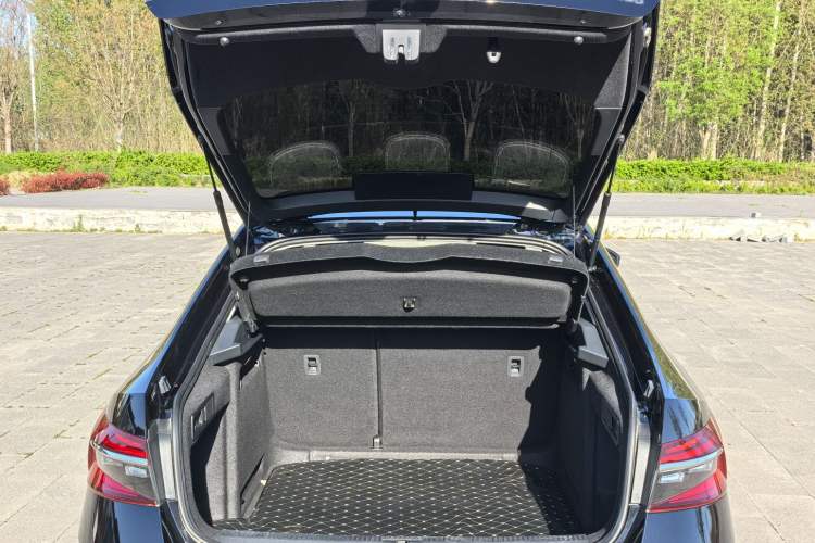 Used Skoda Superb 2019 TSI280 DSG Comfort Edition Trunk