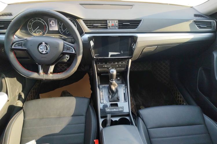 Used Skoda Superb 2019 TSI280 DSG Comfort Edition Center Console
