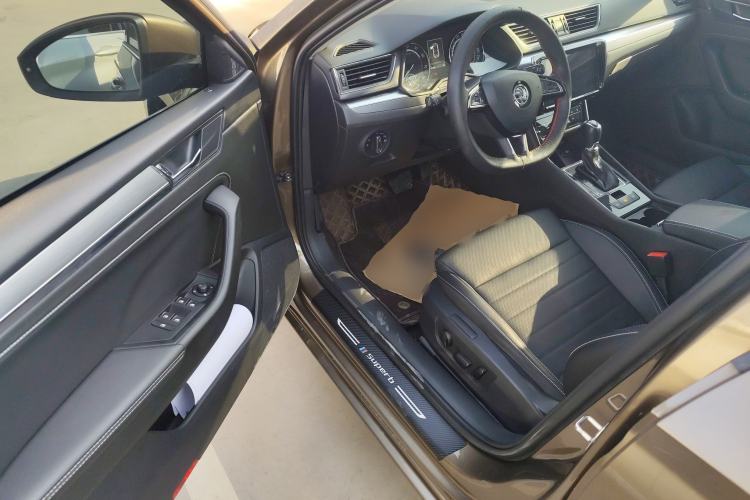 Used Skoda Superb 2019 TSI280 DSG Comfort Edition Driver Seat