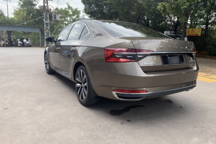 Used Skoda Superb 2019 Restyled TSI330 DSG Comfort Edition Exterior 6