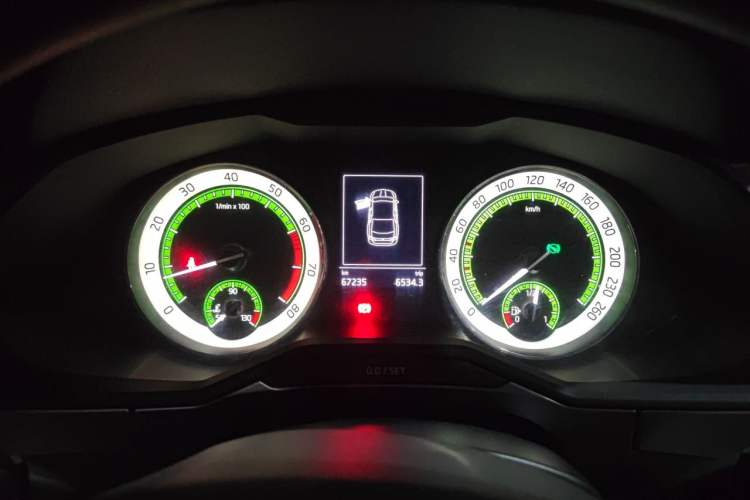 Used Skoda Superb 2019 TSI280 DSG Comfort Edition Instrument Cluster