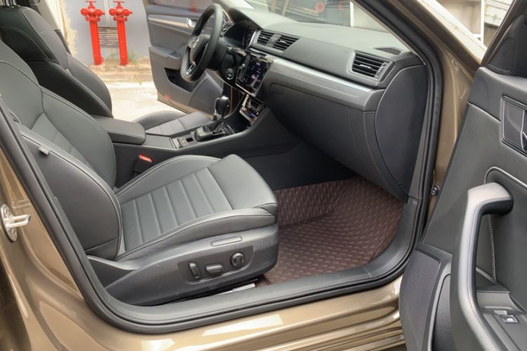 Used Skoda Superb 2019 Restyled TSI330 DSG Comfort Edition Interior 5