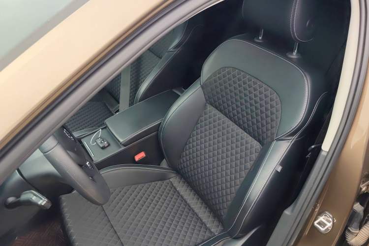 Used Skoda Superb 2019 TSI280 DSG Comfort Edition Left Front Seat