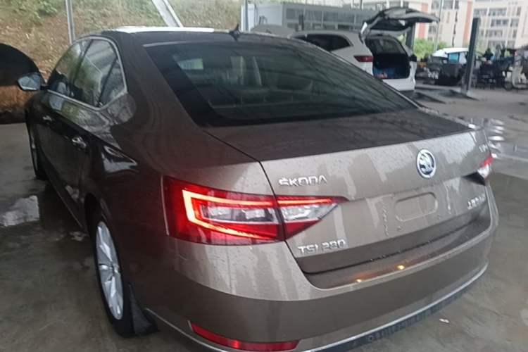 Used Skoda Superb 2019 TSI280 DSG Comfort Edition Rear Left 45 Deg