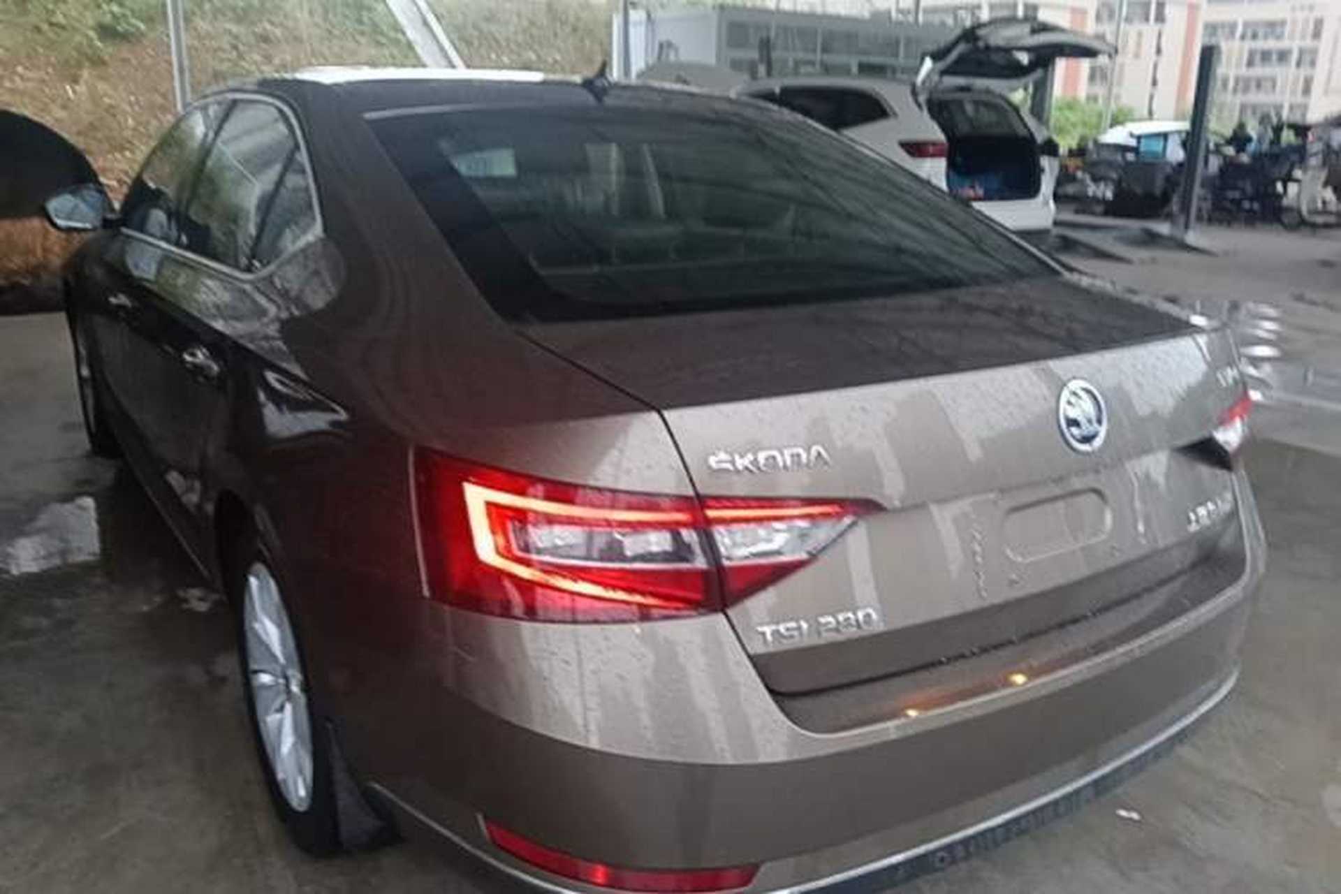 Used Skoda Superb 2019 TSI280 DSG Comfort Edition Rear Left 45 Deg