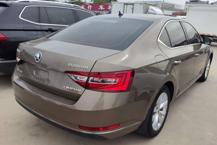Used Skoda Superb 2019 TSI280 DSG Comfort Edition Rear Right 45 Deg