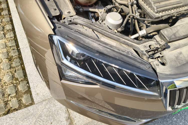 Used Skoda Superb 2019 TSI280 DSG Comfort Edition Right Front Headlight