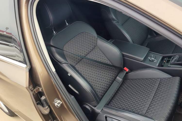 Used Skoda Superb 2019 TSI280 DSG Comfort Edition Right Front Seat