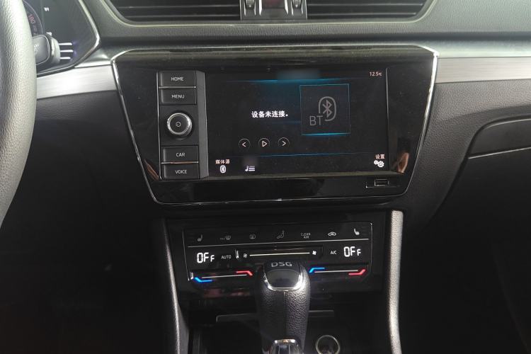 Used Skoda Superb 2019 TSI280 DSG Comfort Edition Audio And AC Panel