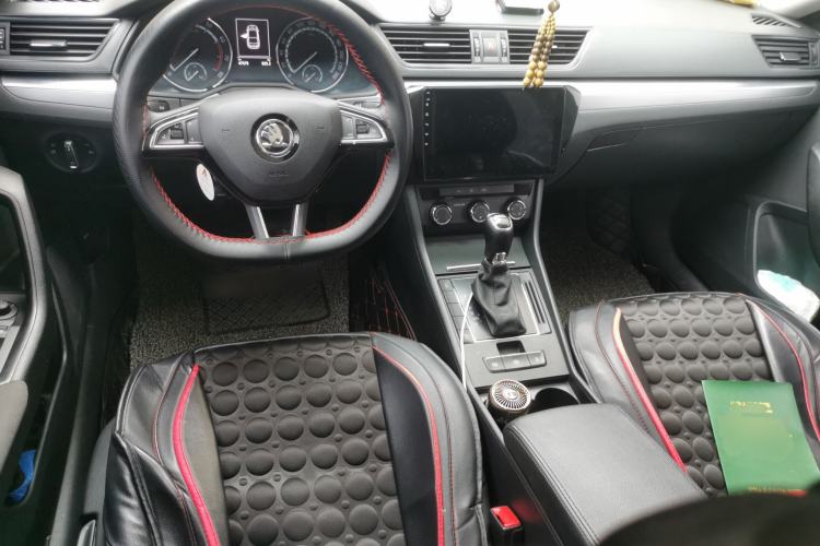 Used Skoda Superb 2019 TSI280 DSG Standard Edition Center Console