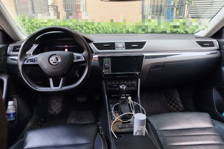 Used Skoda Superb 2019 TSI330 DSG Luxury Edition Center Console