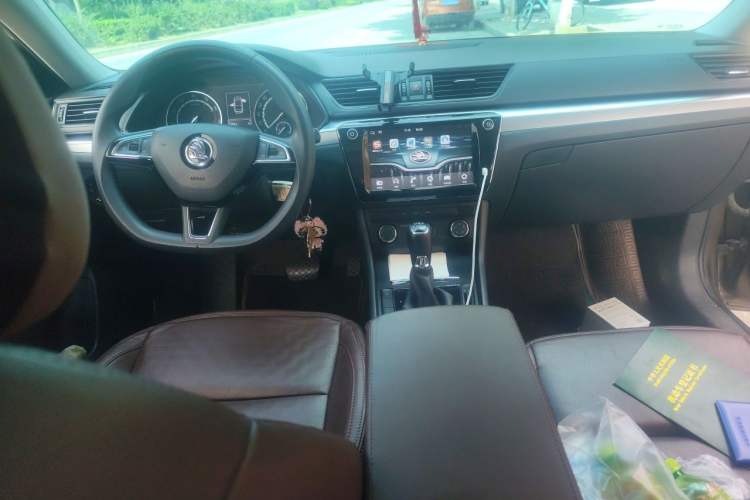 Used Skoda Superb 2019 TSI280 DSG Standard Edition Center Console