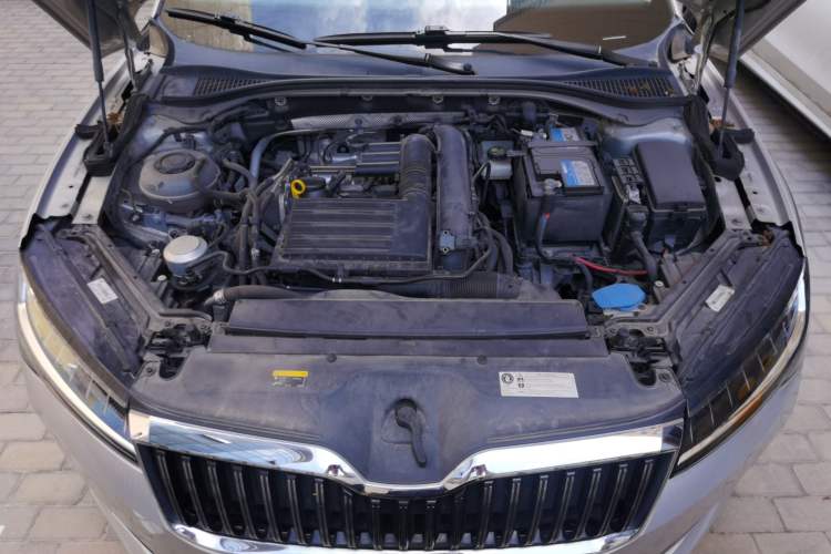 Used Skoda Superb 2019 Facelifted TSI280 DSG Comfort Edition Engine Bay