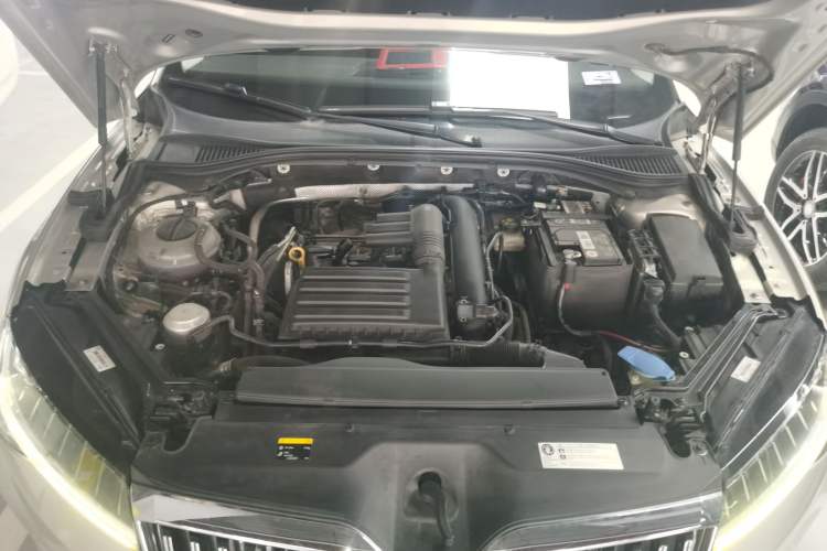 Used Skoda Superb 2019 TSI280 DSG Comfort Edition Engine Bay