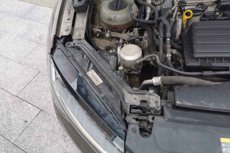 Used Skoda Superb 2019 TSI280 DSG Standard Edition Engine Bay Right