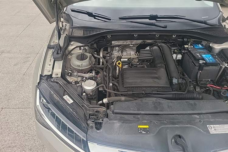 Used Skoda Superb 2019 TSI280 DSG Comfort Edition Engine Bay Right