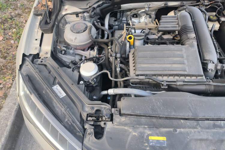 Used Skoda Superb 2019 Facelifted TSI280 DSG Comfort Edition Engine Bay Right