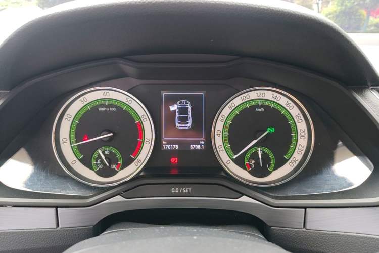 Used Skoda Superb 2019 TSI280 DSG Comfort Edition Instrument Cluster