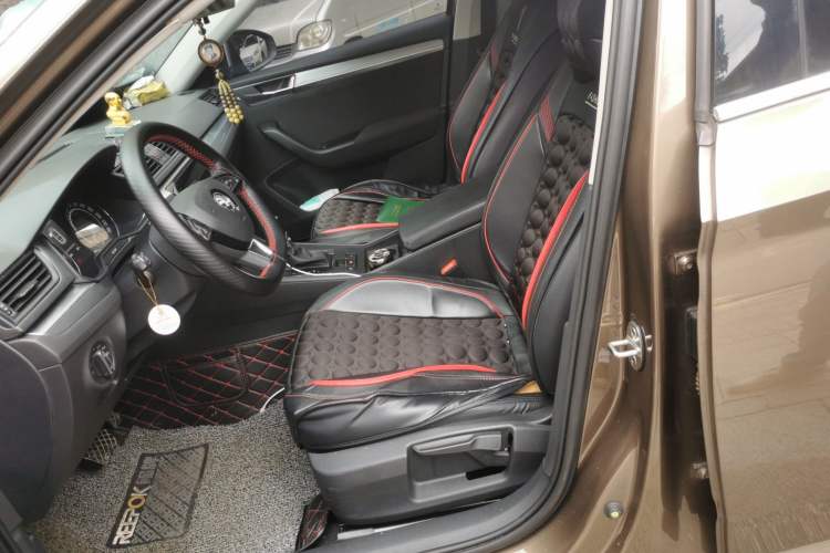 Used Skoda Superb 2019 TSI280 DSG Standard Edition Left Front Seat