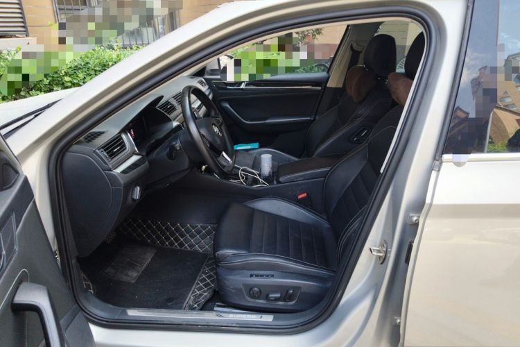 Used Skoda Superb 2019 TSI330 DSG Luxury Edition Left Front Seat