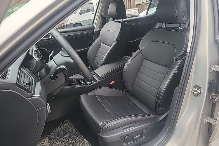 Used Skoda Superb 2019 TSI280 DSG Comfort Edition Left Front Seat