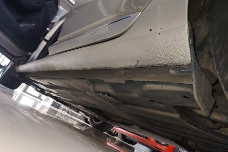 Used Skoda Superb 2019 TSI280 DSG Comfort Edition Left Side Sill