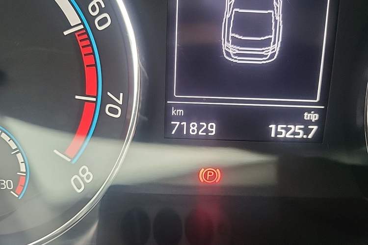 Used Skoda Superb 2019 TSI280 DSG Comfort Edition Odometer Close Up