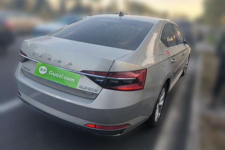 Used Skoda Superb 2019 Facelifted TSI280 DSG Comfort Edition Rear Right 45 Deg