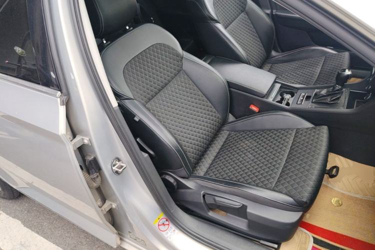 Used Skoda Superb 2019 TSI280 DSG Comfort Edition Right Front Seat