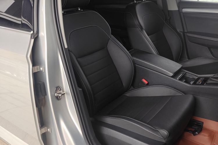 Used Skoda Superb 2019 TSI280 DSG Comfort Edition Right Front Seat