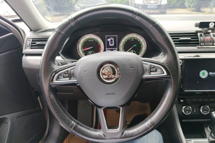 Used Skoda Superb 2019 TSI280 DSG Comfort Edition Steering Wheel