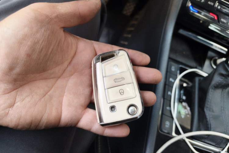 Used Skoda Superb 2019 TSI330 DSG Luxury Edition Vehicle Key