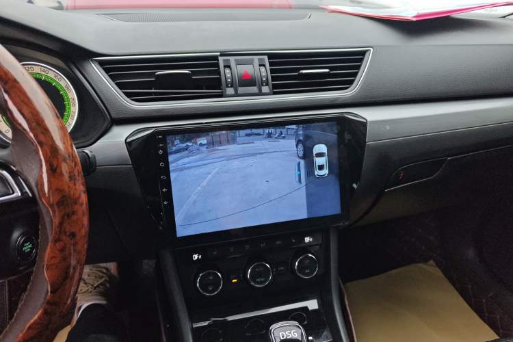 Used Skoda Superb 2019 TSI280 DSG Comfort Edition Audio And AC Panel