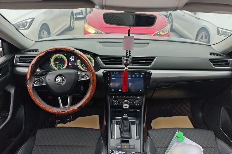 Used Skoda Superb 2019 TSI280 DSG Comfort Edition Center Console