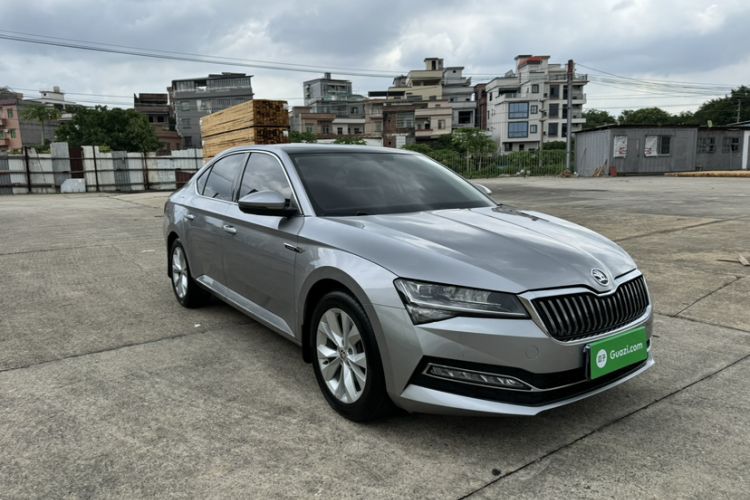 Used Skoda Superb 2019 Facelifted TSI280 DSG Comfort Edition Exterior 3