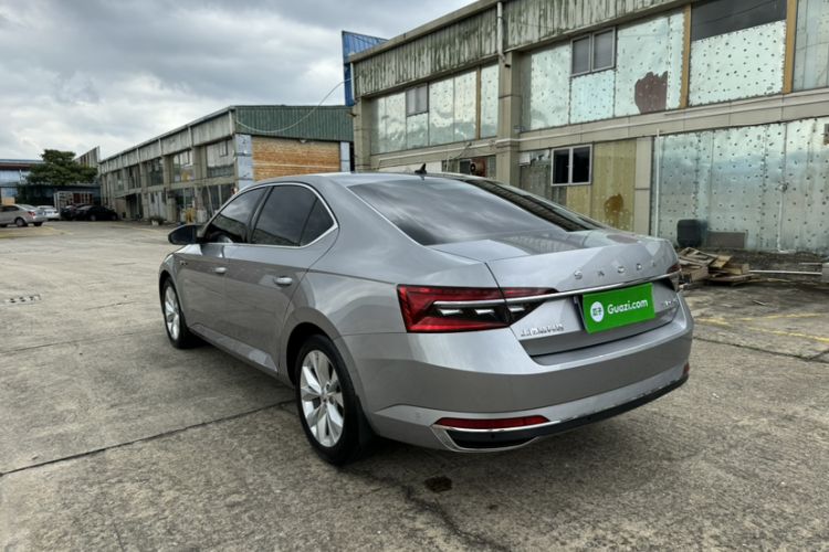 Used Skoda Superb 2019 Facelifted TSI280 DSG Comfort Edition Exterior 4