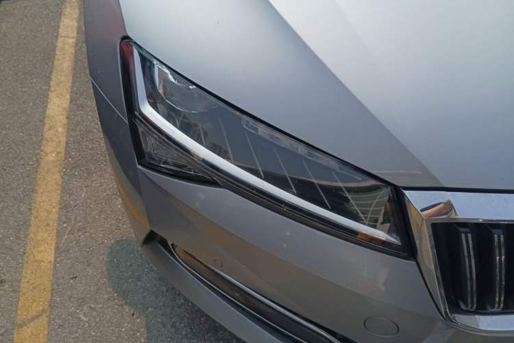 Used Skoda Superb 2019 Facelifted TSI280 DSG Comfort Edition Exterior 6
