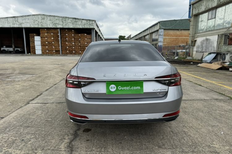 Used Skoda Superb 2019 Facelifted TSI280 DSG Comfort Edition Exterior 7