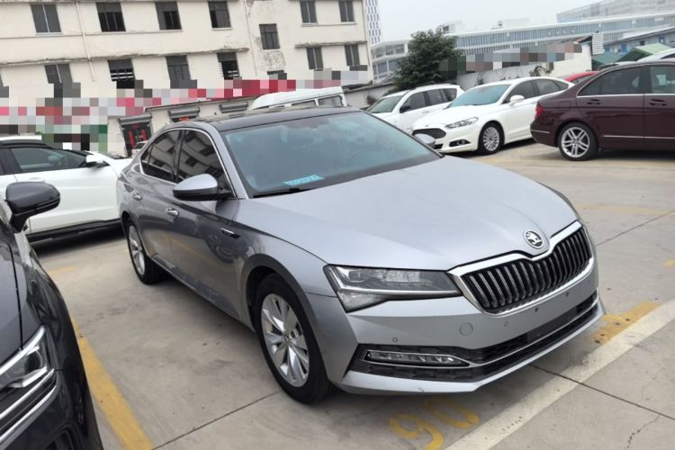 Used Skoda Superb 2019 Restyled TSI330 DSG Comfort Edition Front Right 45 Deg